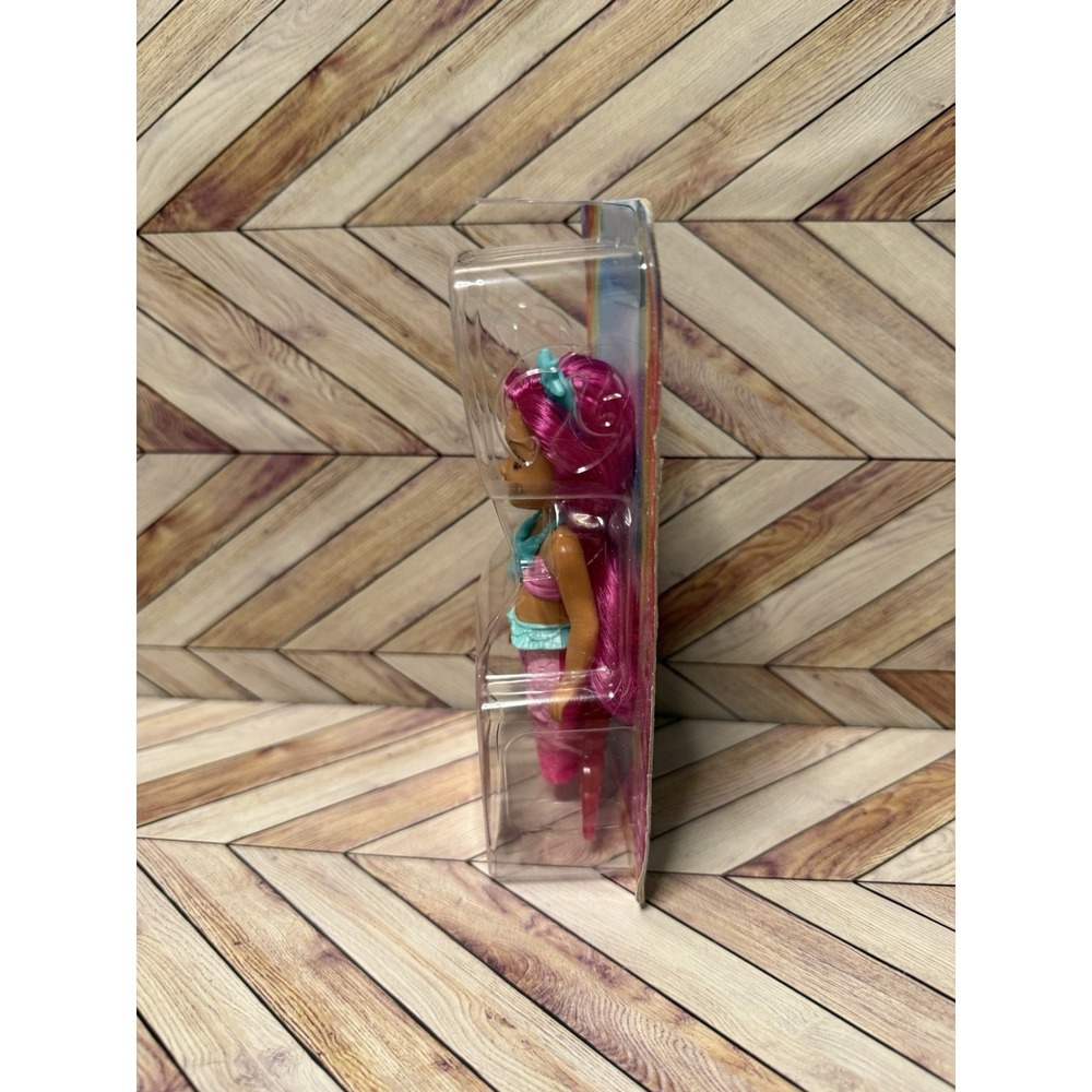 Barbie Dreamtopia Chelse Mermaid Doll, Pink Hair 6.5-inch NEW - Picture 4 of 5